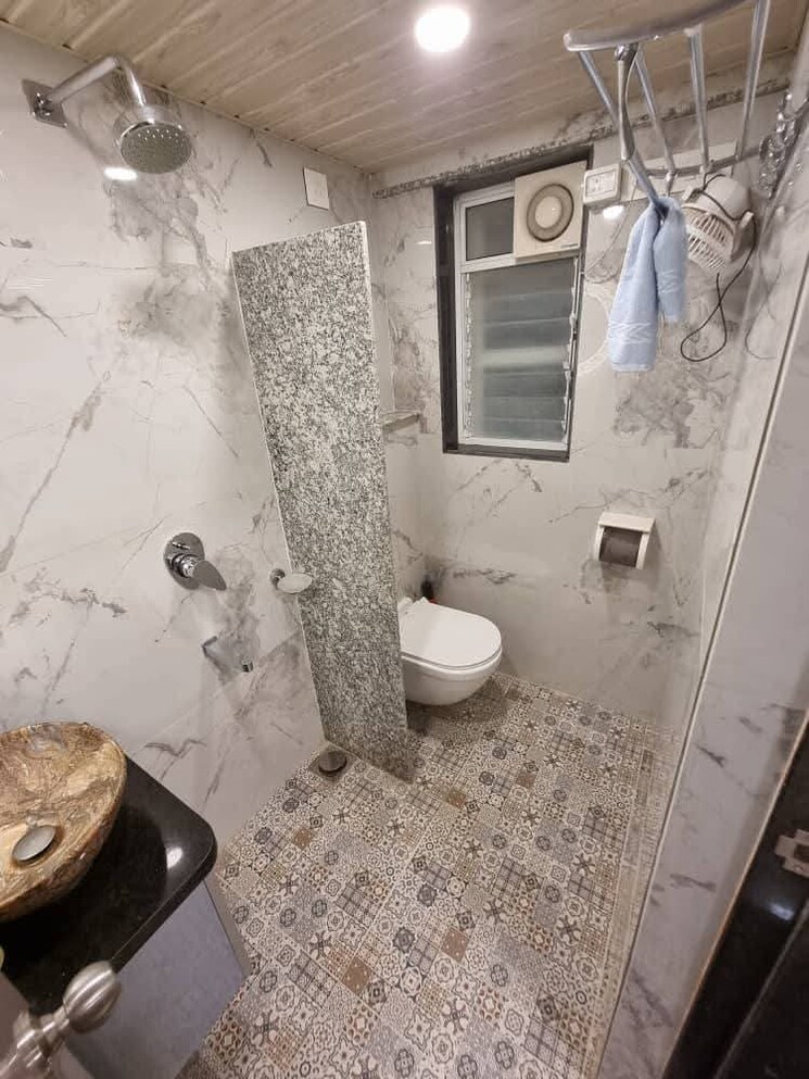 Bathroom, shapoorji-pallonji-sarova-complex 2 Bedroom 602 Sq.Ft. Apartment In Kandivali East Mumbai 9597101