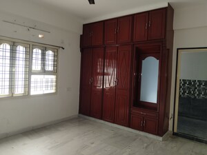 Room in 3 BHK Apartment at Sri Sai Ayyapa Sadan, Madhapur – for Rent