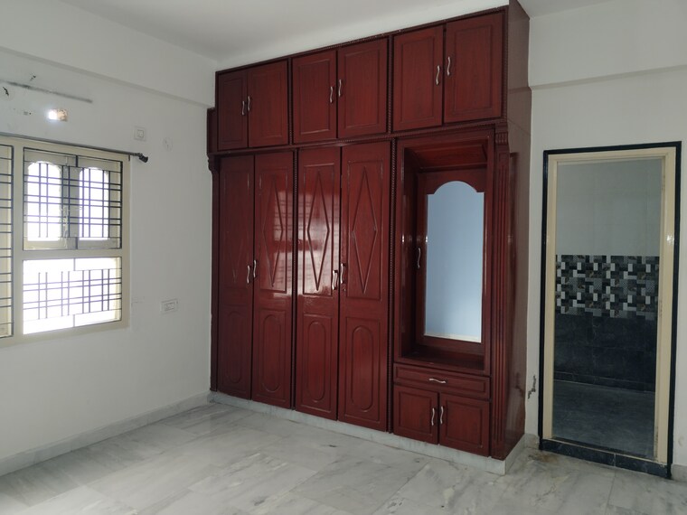 Room, sri-sai-ayyapa-sadan 3 Bedroom 1800 Sq.Ft. Apartment In Madhapur Hyderabad 9597152