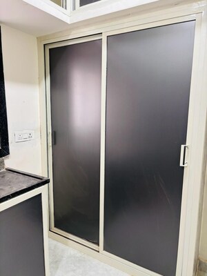 Room in 2 BHK Builder Floor at Manikonda – for Rent