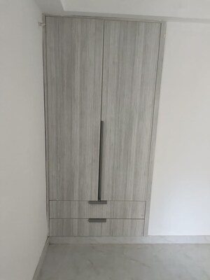 Room in 2.5 BHK Apartment at KW Srishti, Raj Nagar Extension – for Rent