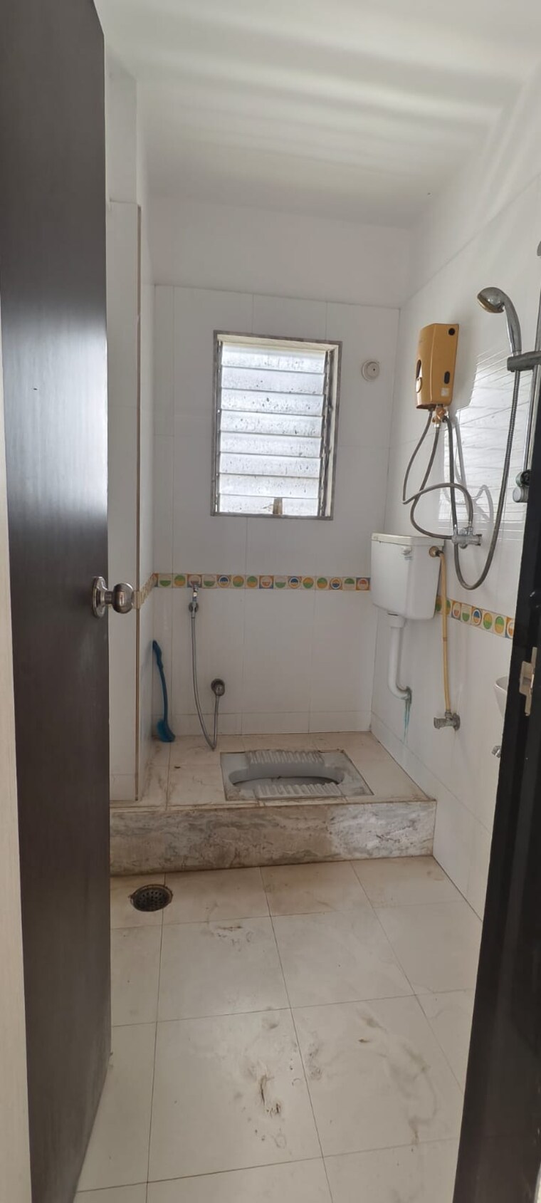 Bathroom, rosa-elite 1 Bedroom 300 Sq.Ft. Apartment In Bhayandarpada Thane 9597141