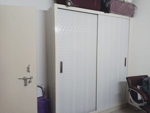 Room in 3 BHK Apartment at BPTP Elite Floors, Sector 83 – for Rent