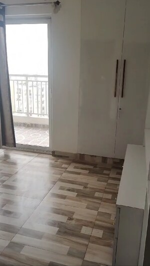 Master Bedroom in 2 BHK Apartment at VVIP Mangal, Raj Nagar Extension – for Rent