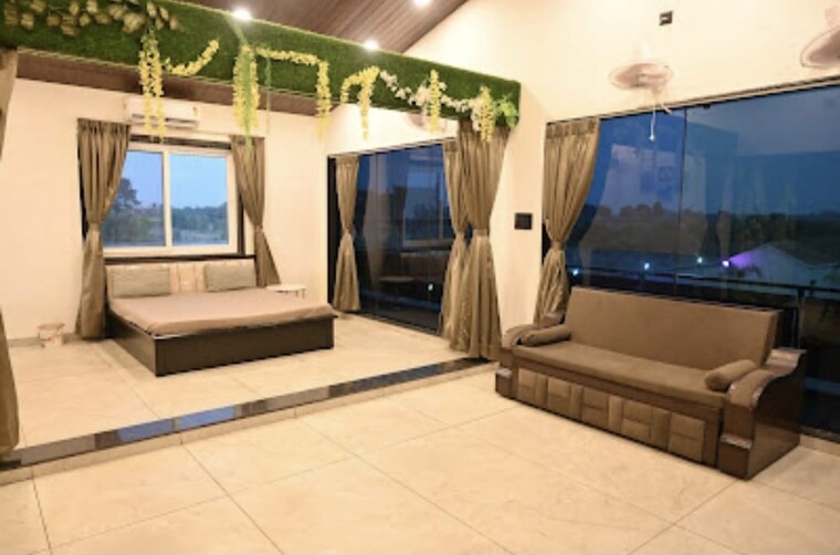 Living Room, mujgahan 5 Bedroom 7800 Sq.Ft. Villa In Mujgahan Raipur 9597241