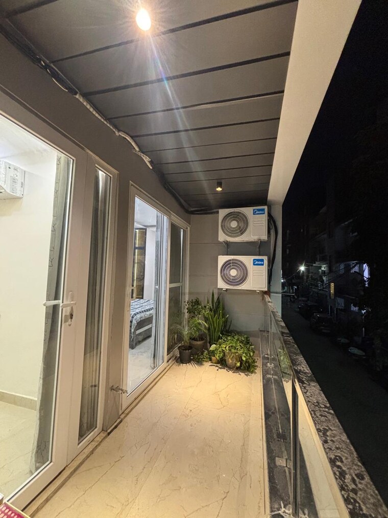 undefined, uttam nagar 4 Bedroom 135 Sq.Yd. Builder Floor In Uttam Nagar Delhi 9597293