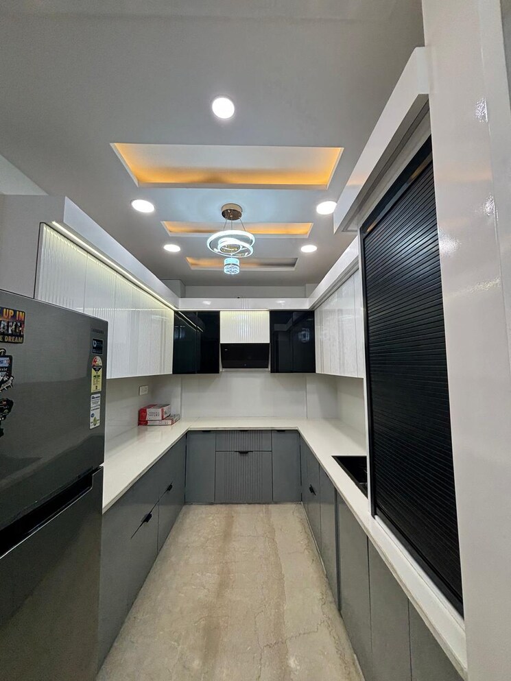 Kitchen, uttam nagar 4 Bedroom 135 Sq.Yd. Builder Floor In Uttam Nagar Delhi 9597293