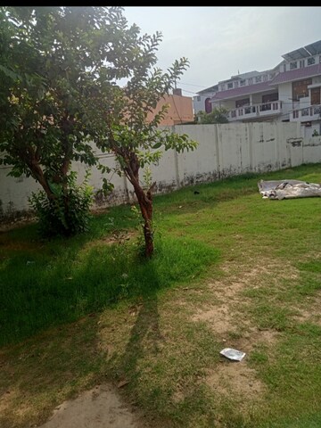 2 BHK Independent House – Garden View at Mahanagar - for Rent