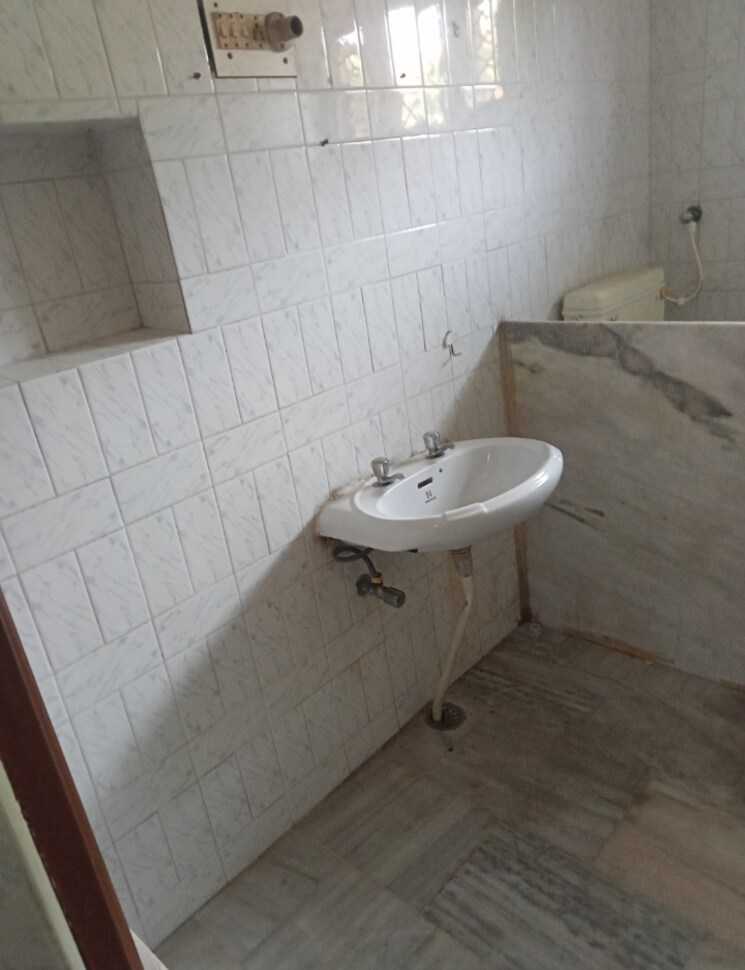 Bathroom, mahanagar 2 Bedroom 1820 Sq.Ft. Independent House In Mahanagar Lucknow 9597566