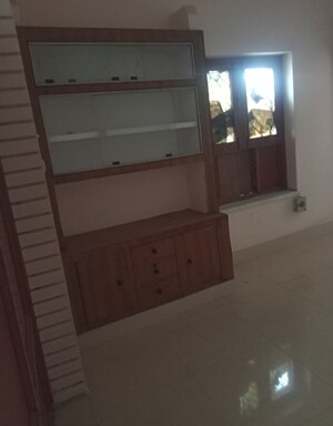 Kitchen in 2 BHK Independent House at Mahanagar – for Rent