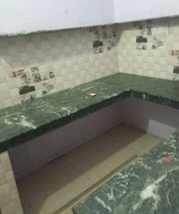 Kitchen in 2 BHK Independent House at Mahanagar – for Rent