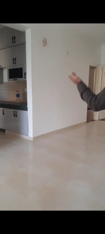 Furnished Amenities in 4 BHK Builder Floor at Bptp Park Floors I, Sector 77 – for Rent