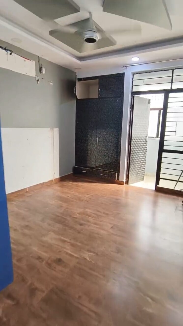 Room, sector 19 dwarka 2 Bedroom 1340 Sq.Ft. Apartment In Sector 19 Dwarka Delhi 9597131