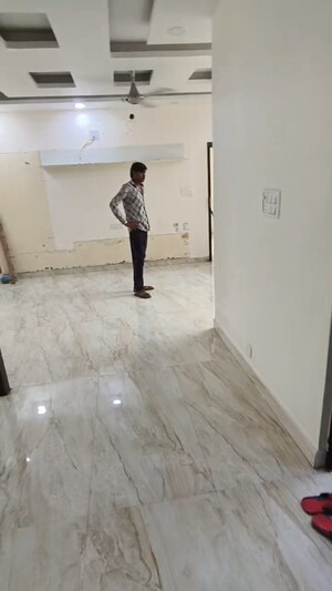 Room in 2 BHK Apartment at Sector 19 Dwarka – for Rent