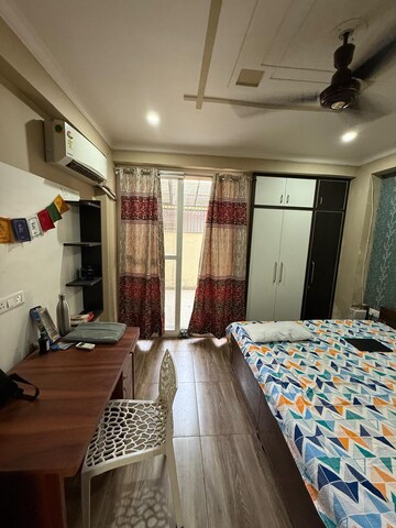 Bedroom in 2 BHK Builder Floor at Sector 56 – for Rent