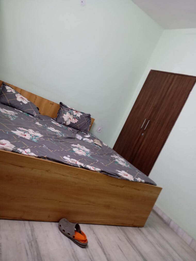 Bedroom, palam vihar 1 Bedroom 650 Sq.Ft. Builder Floor In Palam Vihar Gurgaon 9597645