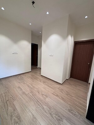 Room in 2 BHK Apartment at Prarthana Rajkamal Park, Parel – for Sale