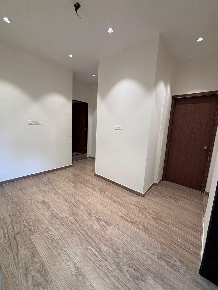 Room, prarthana-rajkamal-park 2 Bedroom 582 Sq.Ft. Apartment In Parel Mumbai 9597685