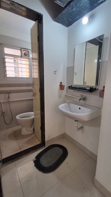 Bathroom in 1 BHK Apartment at Kalyani Nagar – for Rent