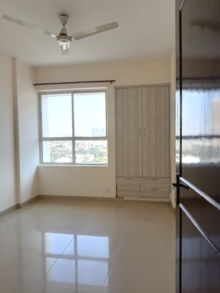 Room, eros-wembley-estate 2 Bedroom 1040 Sq.Ft. Apartment In Sector 50 Gurgaon 9597776