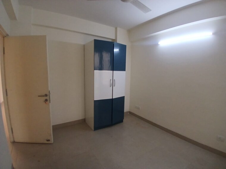 Room, emaar-emerald-floors-premier 4 Bedroom 1975 Sq.Ft. Apartment In Sector 65 Gurgaon 9597824