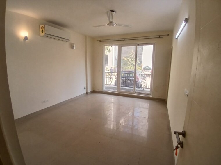 Room, emaar-emerald-floors-premier 4 Bedroom 1975 Sq.Ft. Apartment In Sector 65 Gurgaon 9597824