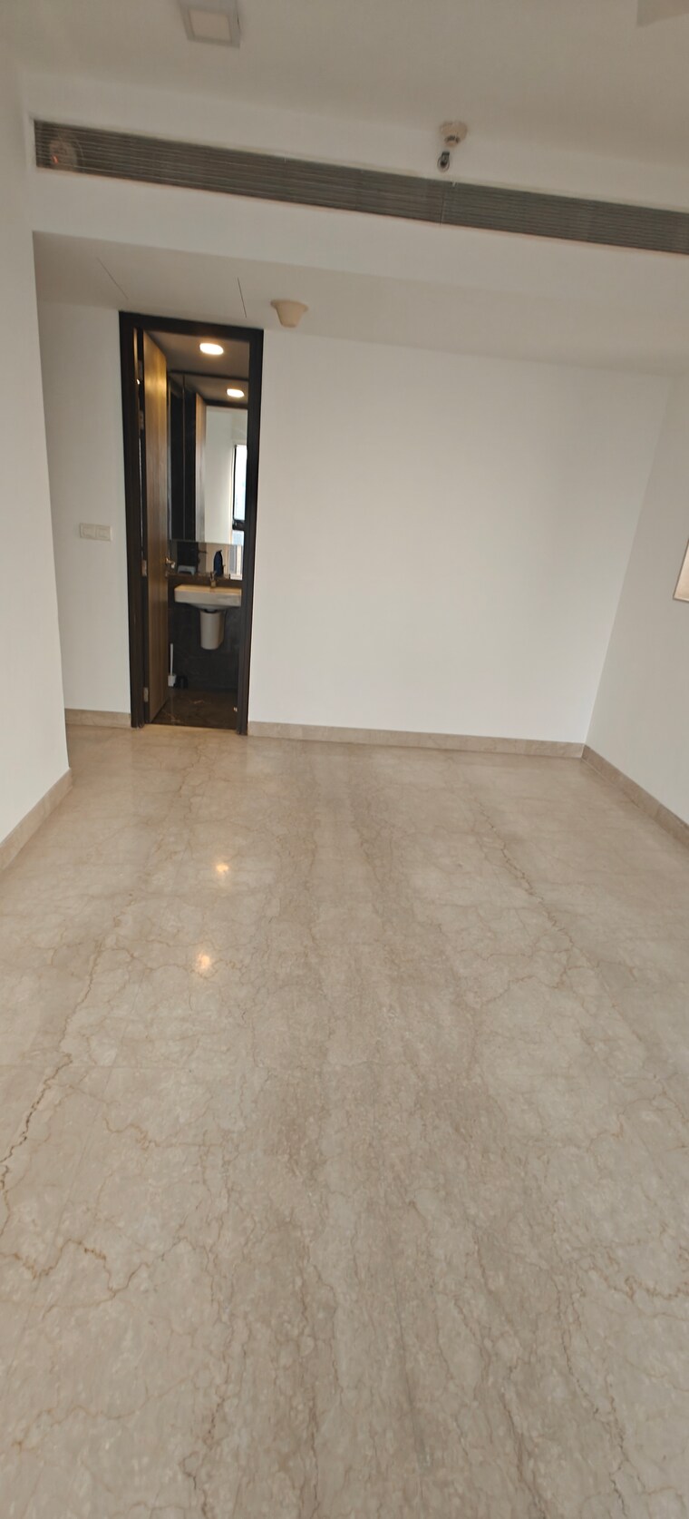 Room, worli 3 Bedroom 1350 Sq.Ft. Apartment In Worli Mumbai 9597837