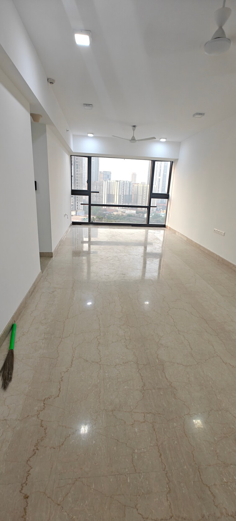 Room, worli 3 Bedroom 1350 Sq.Ft. Apartment In Worli Mumbai 9597837