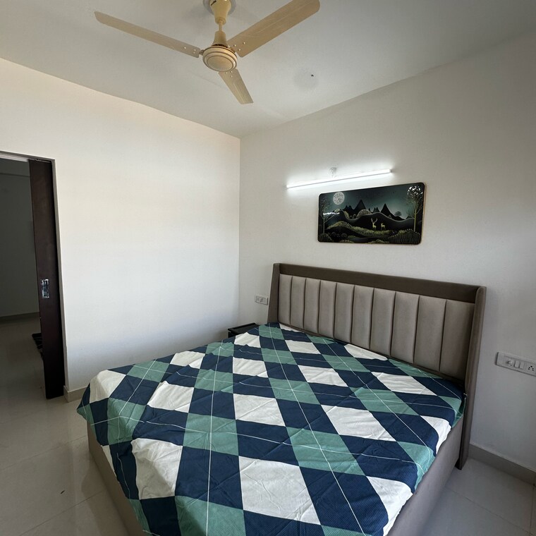 Bedroom, sector 52 1 Bedroom 540 Sq.Ft. Builder Floor In Sector 52 Gurgaon 9597851