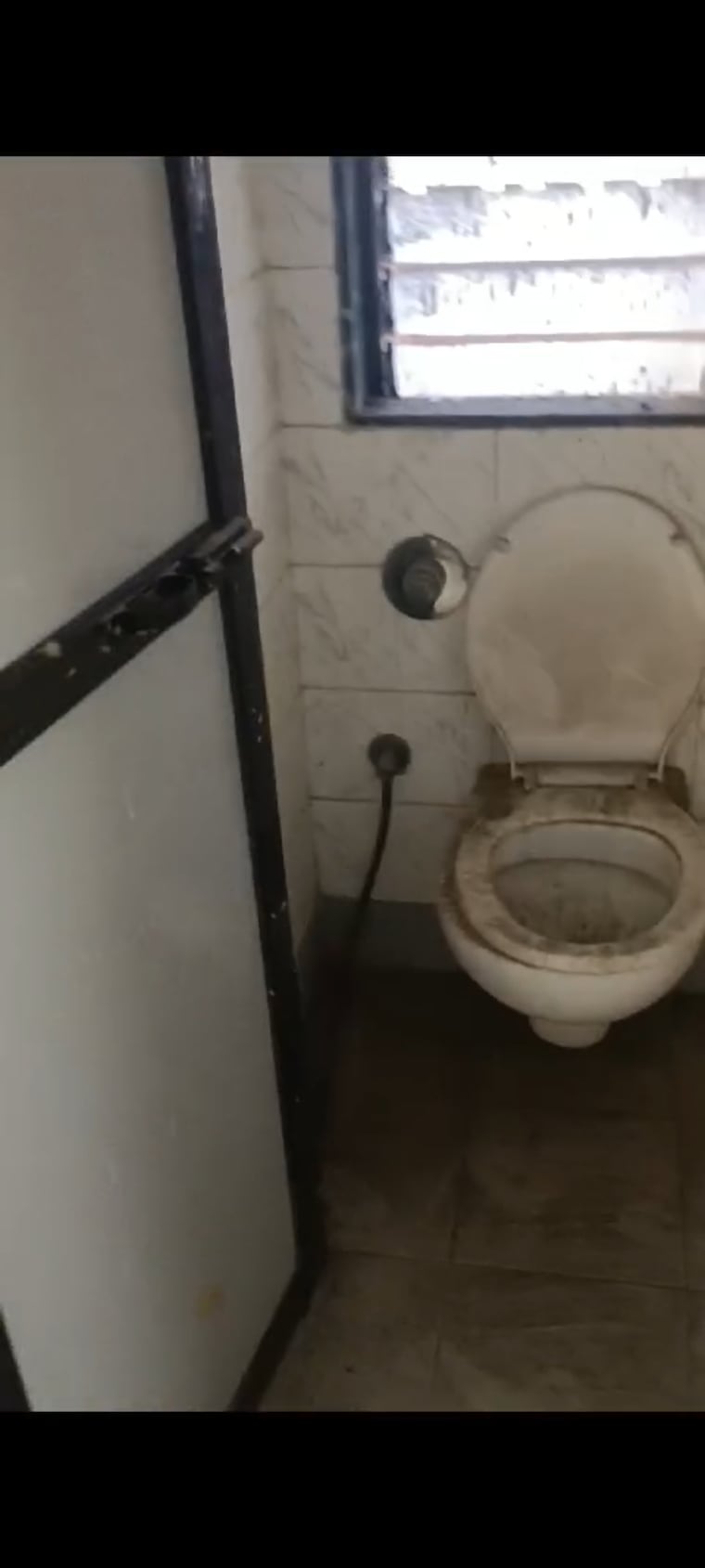 Bathroom, komal-tower 1 Bedroom 378 Sq.Ft. Apartment In Agripada Mumbai 9597896