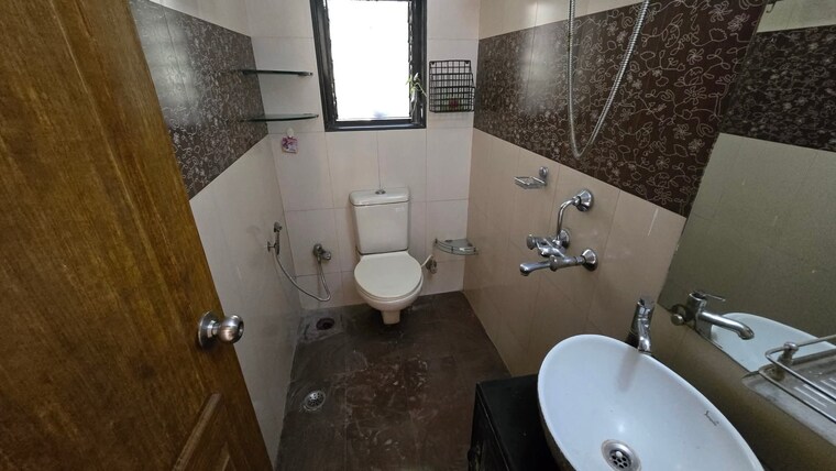 Team Area, evershine-millennium-paradise 2 Bedroom 595 Sq.Ft. Apartment In Kandivali East Mumbai 9597872