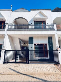 3 BHK Independent House For Sale in Gtb Nagar