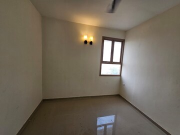 Room in 2 BHK Apartment at Zara Rossa, Sector 112 – for Rent