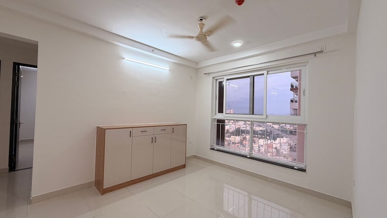 Room, pashmina-waterfront 3 Bedroom 1857 Sq.Ft. Apartment In Old Madras Road Bangalore 9597886