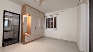 Room in 3 BHK Apartment at Pashmina Waterfront, Old Madras Road – for Rent