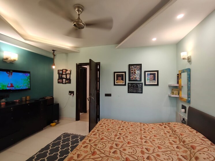 Bedroom, bptp-park-grandeura 4 Bedroom 2600 Sq.Ft. Apartment In Sector 82 Faridabad 9598013