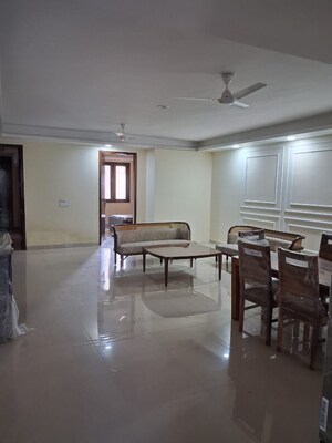 Living Room in 3 BHK Builder Floor at Sector 45 – for Rent