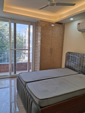 Bedroom in 3 BHK Builder Floor at Sector 45 – for Rent