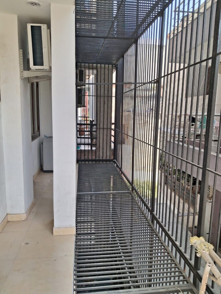 Balcony, sector 45 3 Bedroom 2500 Sq.Ft. Builder Floor In Sector 45 Gurgaon 9597900