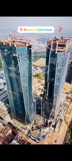 Office Space For Sale in Bhutani Cyberthum