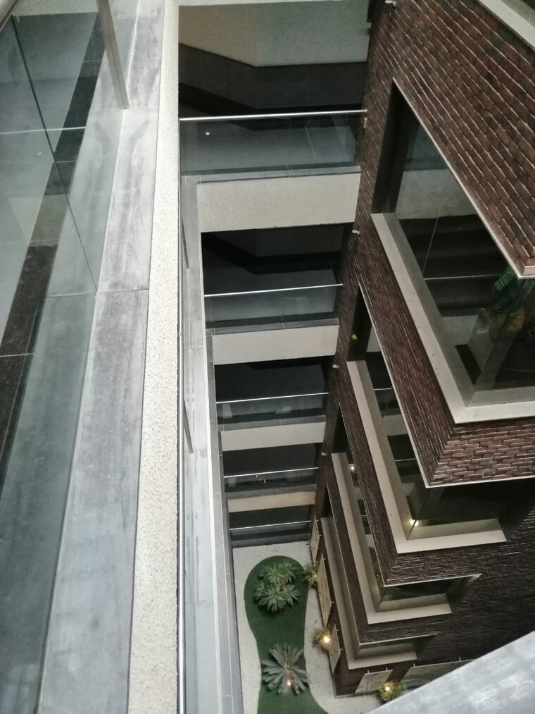 Exterior View, south tukoganj Commercial Showroom 1550 Sq.Ft. In South Tukoganj Indore 9598064