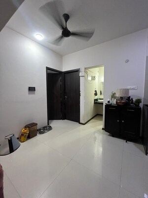 Room in 2 BHK Apartment at Malpani Vivanta, Balewadi – for Rent