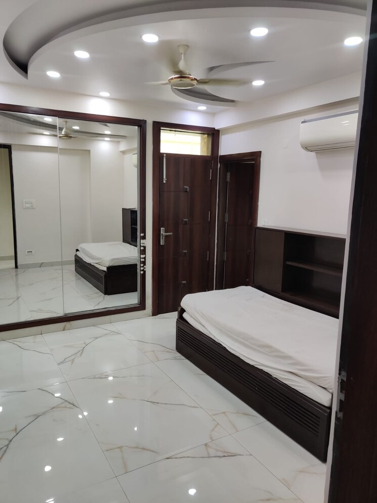 Team Area, sector 22 dwarka 3 Bedroom 1710 Sq.Ft. Apartment In Sector 22 Dwarka Delhi 9598158