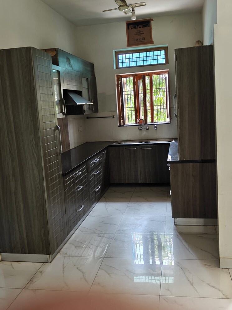 Living Room, palam-vyapar-kendra 2 Bedroom 950 Sq.Ft. Builder Floor In Palam Vihar Gurgaon 9598305