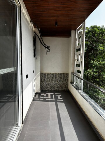 Building Lobby in 4 BHK Builder Floor at Sushant Lok I – for Sale