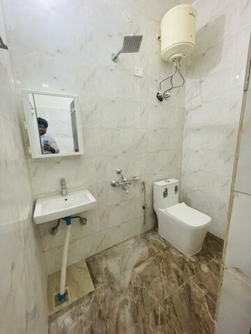 Bathroom in 1 BHK Builder Floor at Palam Vyapar Kendra, Palam Vihar – for Rent