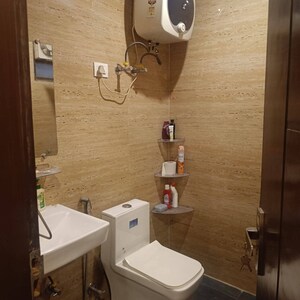 3 BHK Builder Floor For Rent in Saket