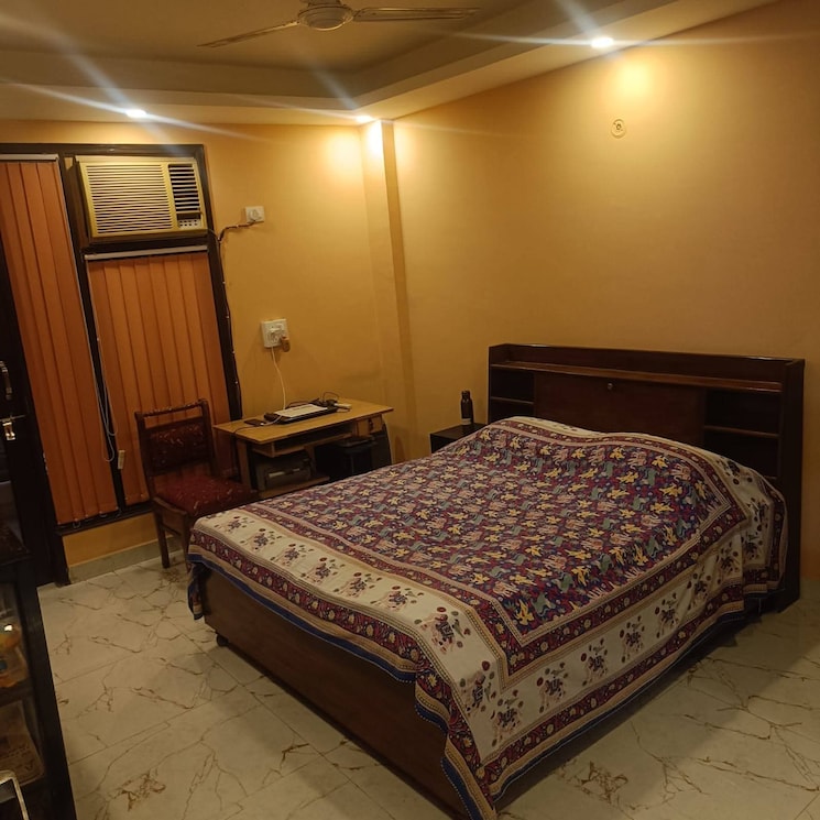 Bedroom, saket 3 Bedroom 1500 Sq.Ft. Builder Floor In Saket Delhi 9598583