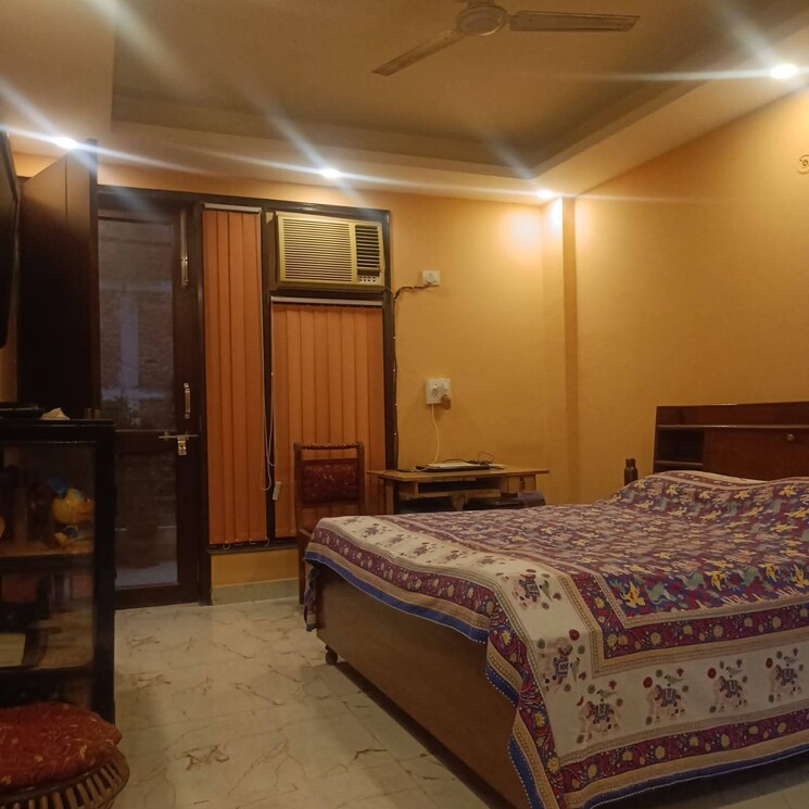 Bedroom, saket 3 Bedroom 1500 Sq.Ft. Builder Floor In Saket Delhi 9598583