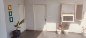 Room in 3 BHK Apartment at Amrapali Sapphire Phase-II, Sector 45 – for Sale